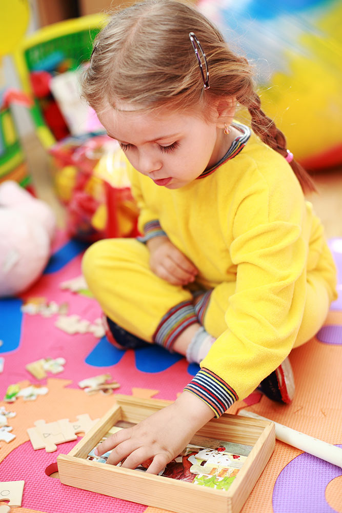 2-3-selecting-toys